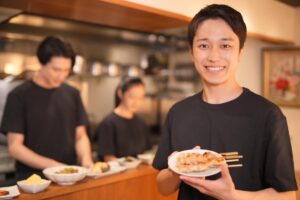 飲食店でアルバイトする楽しさ5つ│自己成長学生時代をエンジョイする生活を送ろう